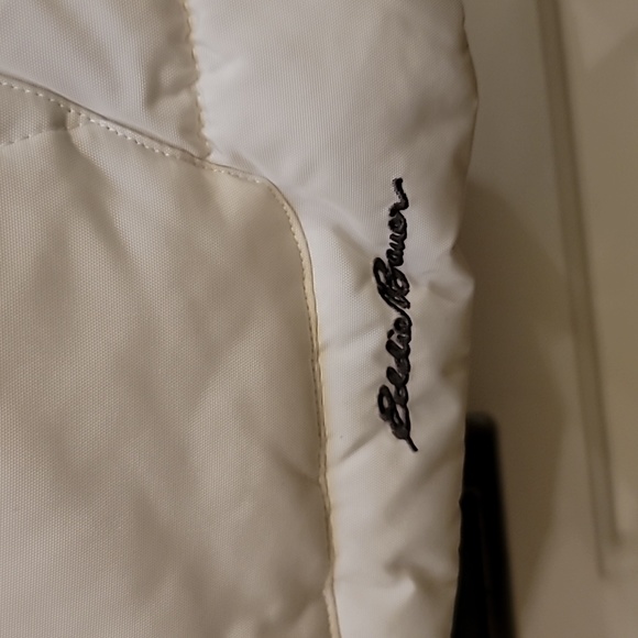 Gorgeous Ivory Black & Gray Quilted Vest - Picture 2 of 12